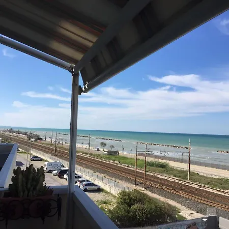 In * Marina di Montemarciano